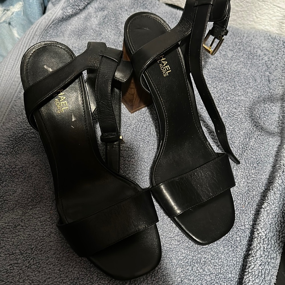 Never worn